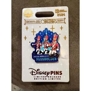 2024 Disney Parks Passholder Limited Release Pin  Mickeys Very Merry Christmas